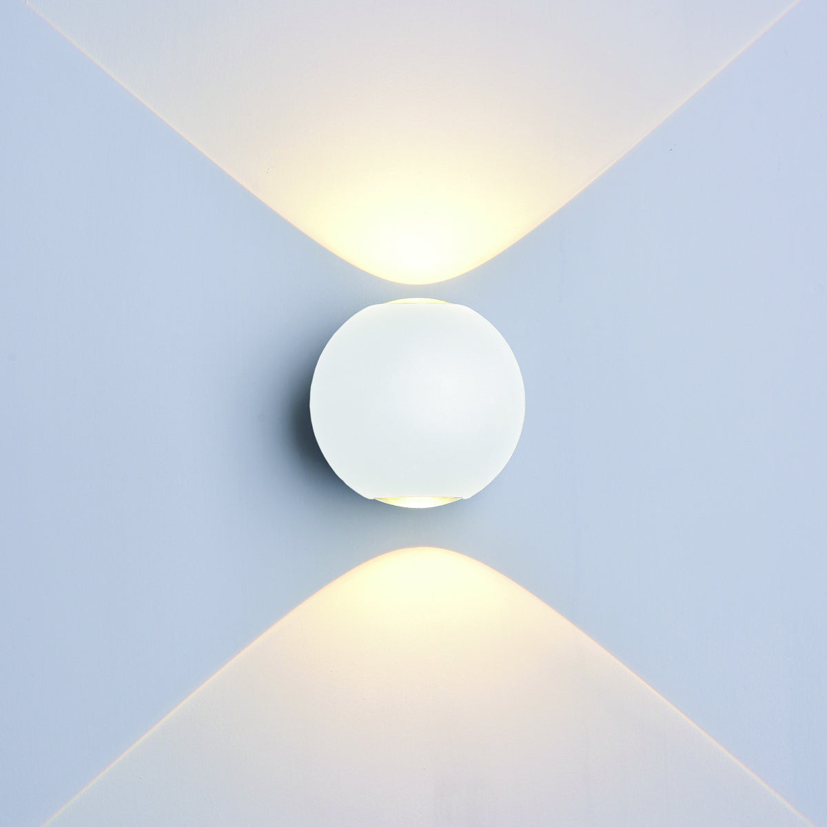 LED Wall Light Round White Body - image 4